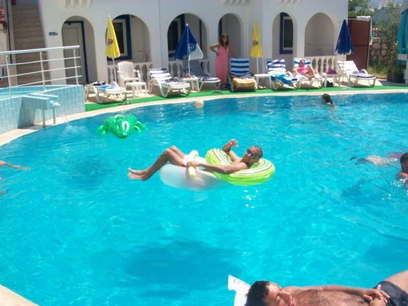 Kalender Hotel Αλικαρνασσός Εξωτερικό φωτογραφία
