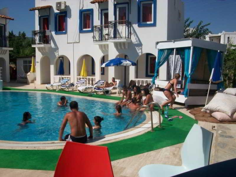 Kalender Hotel Αλικαρνασσός Εξωτερικό φωτογραφία